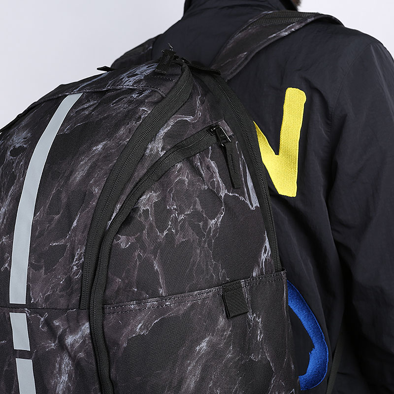  черный рюкзак Nike Hoops Elite Pro Backpack 38L BA5555-015 - цена, описание, фото 2